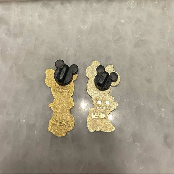 Minnie Mouse Disney Trading Pins - Picture 3 of 3
